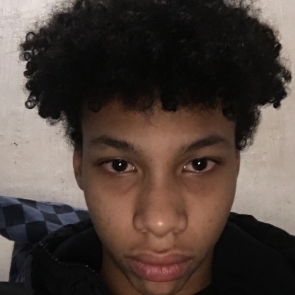 Meet your Posher, Chris - Picture 1 of 1